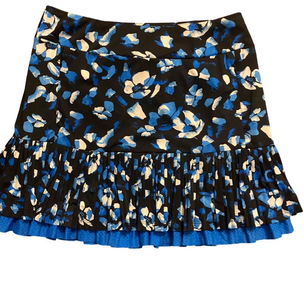 Tail Black blue floral Skort - S
Black blue , polyester spandex ,